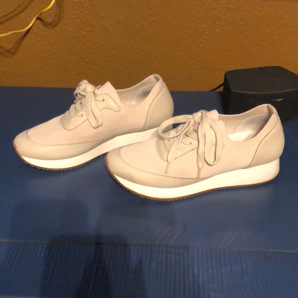 Banana Republic Tennis